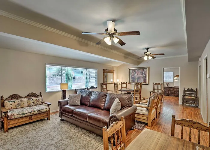 Holiday home W/ Private Parking & Ev Charger! Bisbee